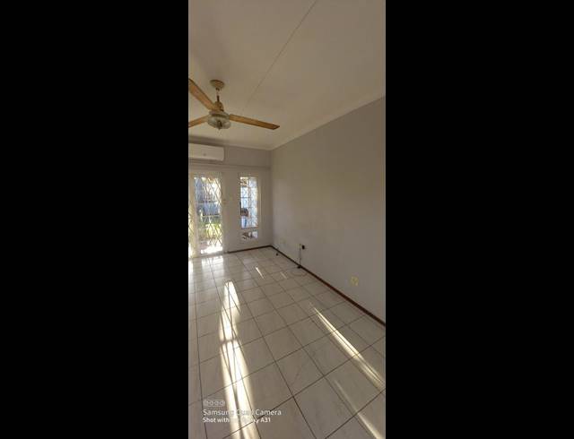 1 BEDROOM PROPERTY TO RENT IN MEER EN SEE